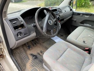 VOLKSWAGEN TRANSPORTER T5 1.9 TDI