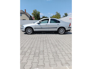 VOLVO S60 2.4