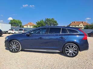 VOLVO V60 2.4 D [D6] PHEV AWD Summum Geartronic NAVIGÁCIÓ-XENON-BŐR-VONÓHOROG-GARANCIA!!!!