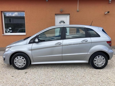 MERCEDES-BENZ B 180 BlueEFFICIENCY EURO5 !159.000KM!ÜLÉSFŰTÉS!KLÍMA!MULTIKORMÁNY!GYÁRI HIFI!ELSŐ TULAJDONOS!