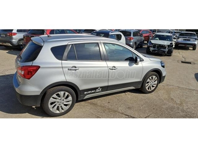 SUZUKI SX4 S-CROSS 1.4 Hybrid GL+ 5.490 km!