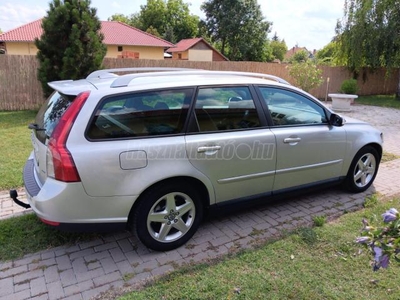 VOLVO V50 2.0 D Momentum