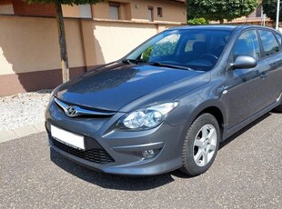 Hyundai I30 1.4 DOHC Comfort Digit Klima Ülésfűtés