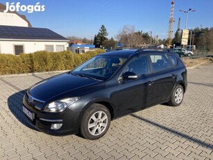 Hyundai I30 i30u CW 1.6 DOHC Comfort (Automata)...