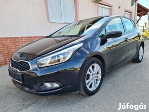 KIA CEE'D 1.4 Cvvt EX Sérmentes. vez.szervkönyv...