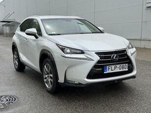 LEXUS NX 300h Executive Plus Safety CVT 1. Tulajdonostól/ÁFÁS