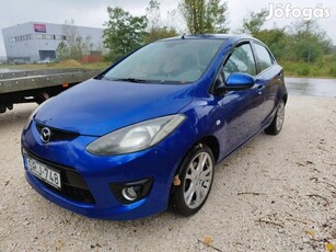 Mazda 2 .......