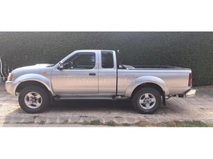 NISSAN PICK UP 2.5 4WD King Navara Plus D22