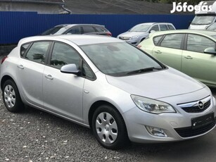 Opel Astra J 1.6 Essentia ++Végig Szervizelt++T...