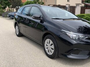 Toyota Auris Touring Sports 1.6 Live Foglalózva...