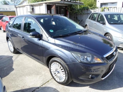 FORD FOCUS 1.8 FFV Titanium