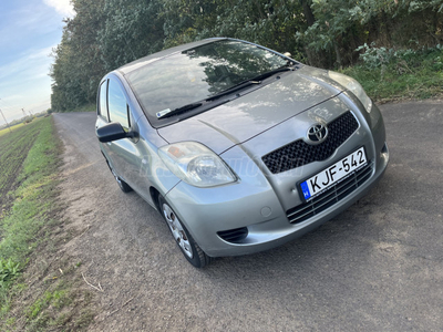 TOYOTA YARIS 1.3 Terra