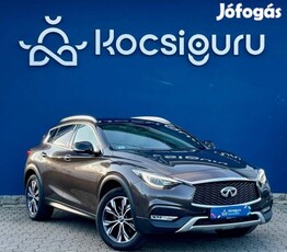 Infiniti Qx30 2.0t Luxe Tech AWD DCT / Mo-i!/ 6...