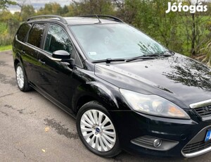 Különleges Ford Focus Kombi - Titanium X felszereltség