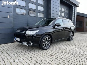 Mitsubishi Outlander 2.2 DI-D Instyle Navi 4WD...