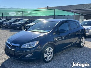 Opel Astra J 1.4 T Essentia