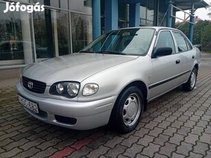 Toyota Corolla Sedan 1.4 Linea Terra A segítő 2...