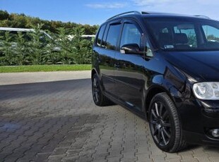 Volkswagen Touran 2.0 PD TDI Highline 7 Személy...