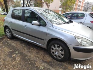 Eladó egy 1.4 benzines Peugeot 307-es autó