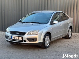 Ford Focus 1.6 Ambiente Magyarországi - Rendsze...