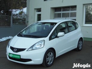 Honda Jazz 1.4 Elegance Végig Vezetett Szervizk...