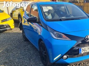 Toyota Aygo 1.0 x-play Motor.Váltó Hibátlan