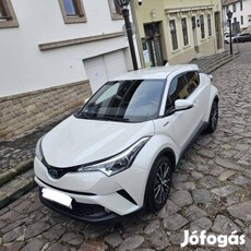 Toyota CHR 1,8 kevés kilométerrel kitűnő állapotban eladó