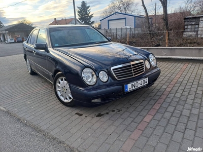 Mercedes-Benz E-Osztály