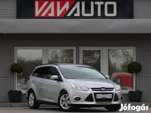 Ford Focus 1.6 Ti-Vct Champions 128eKM-Digit-1....