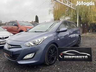 Hyundai I30 1.4 Megbízhatóan vezetett szervizkö...