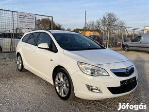 Opel Astra J Sports Tourer 1.4 T Sport OPC Line