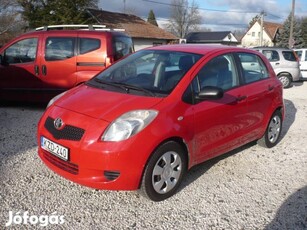 Toyota Yaris 1.3 Terra Magyarországi! Vonóhorog!