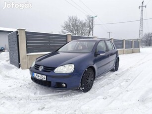 Volkswagen Golf V 1.6 Trendline Klímás! Csere-b...