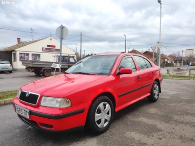 Megkímélt Skoda Octavia 1.6 benzin