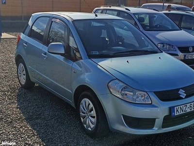 Suzuki SX4 1.5 benzines