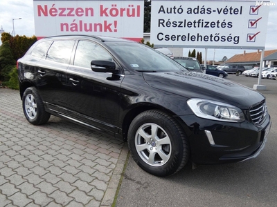 Volvo XC60 2.0 D [D3] Momentum Geartronic FWD M...