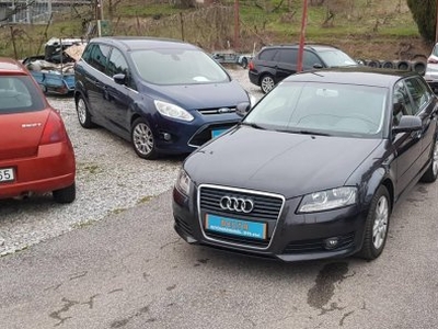 AUDI A3 1.6 TDI Ambition DPF 158800 Km. !