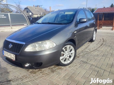 Fiat Croma 2.2 16V Dynamic