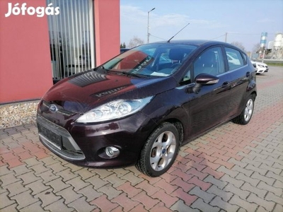 Ford Fiesta 1.25 Titanium Kitünő állapot 73000Km!!