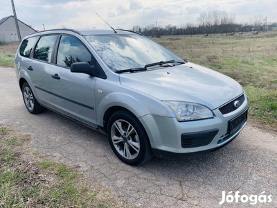 Ford Focus 1.6 TDCi Trend Navigáció - gyári alu...