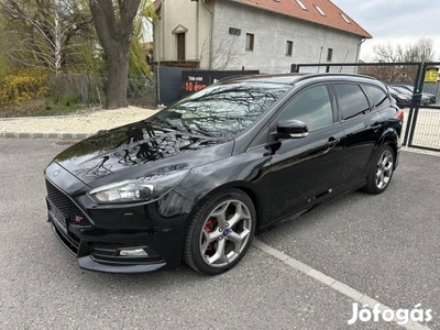 Ford Focus 2.0 TDCi ST2 S S Navi!Led!Kormányfűt...