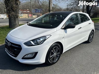 Hyundai I30 1.4 MPi ISG Business Life 3 Év Gara...