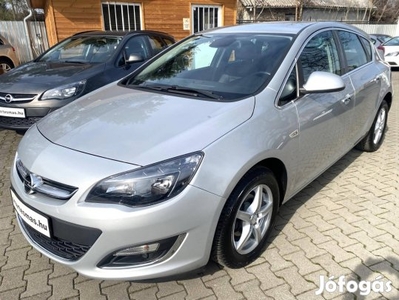 Opel Astra J 1.4 T Cosmo LED Menetfény.Alufelni...