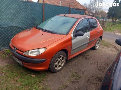 Peugeot 206 1.4 Friss műszaki