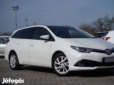 Toyota Auris Touring Sports 1.4 D-4D Active Tre...