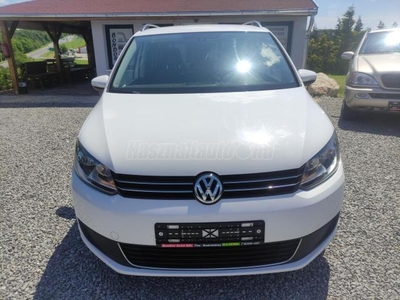 VOLKSWAGEN TOURAN 1.6 CR TDI Comfortline Vezetett szervízkönyv!!!