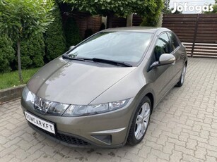 Honda Civic 1.8 Sport