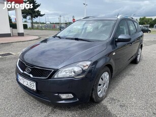 KIA CEE'D SW 1.6 GDI LX man 6seb.szervizkönyv.k...