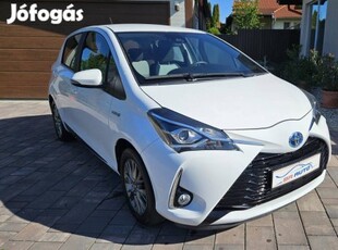 Toyota Yaris 1.5 VVT-i Hybrid Active e-CVT /24....