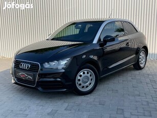 AUDI A1 1.6 TDI DPF Attraction Navi.Ülésfűtés.A...